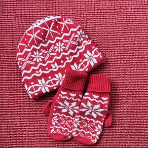 Red and White Kids Winter Hat and Mittens Set